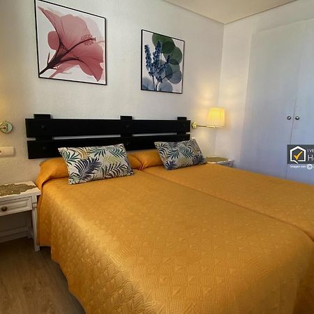 Cozy Apartamento Centro Torremolinos Luaran gambar